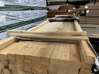 Ca. 81x Vuren SLS balken geschaafd, 58x75mm, lengte 420cm